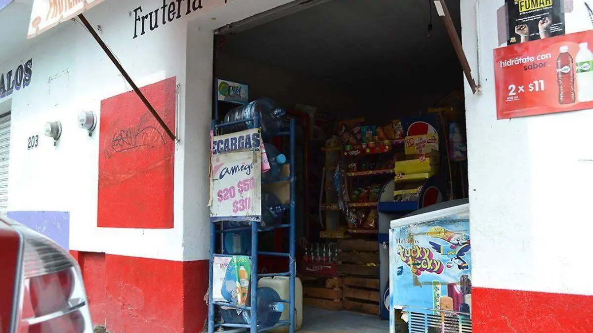 38289099_10215065275658167_3185341844875640832_n