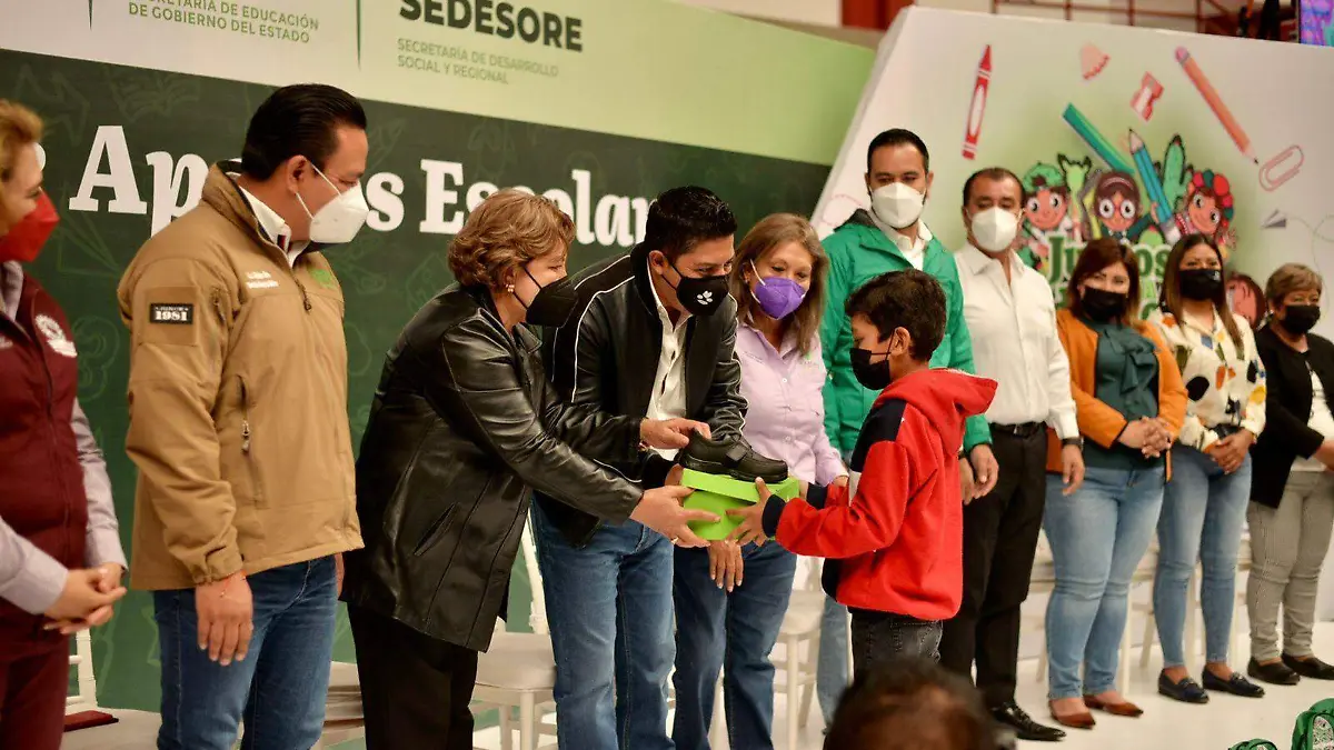 Entrega de Útiles Escolares (4)