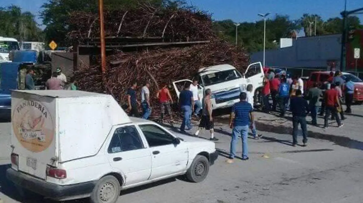 Camión-Cañero
