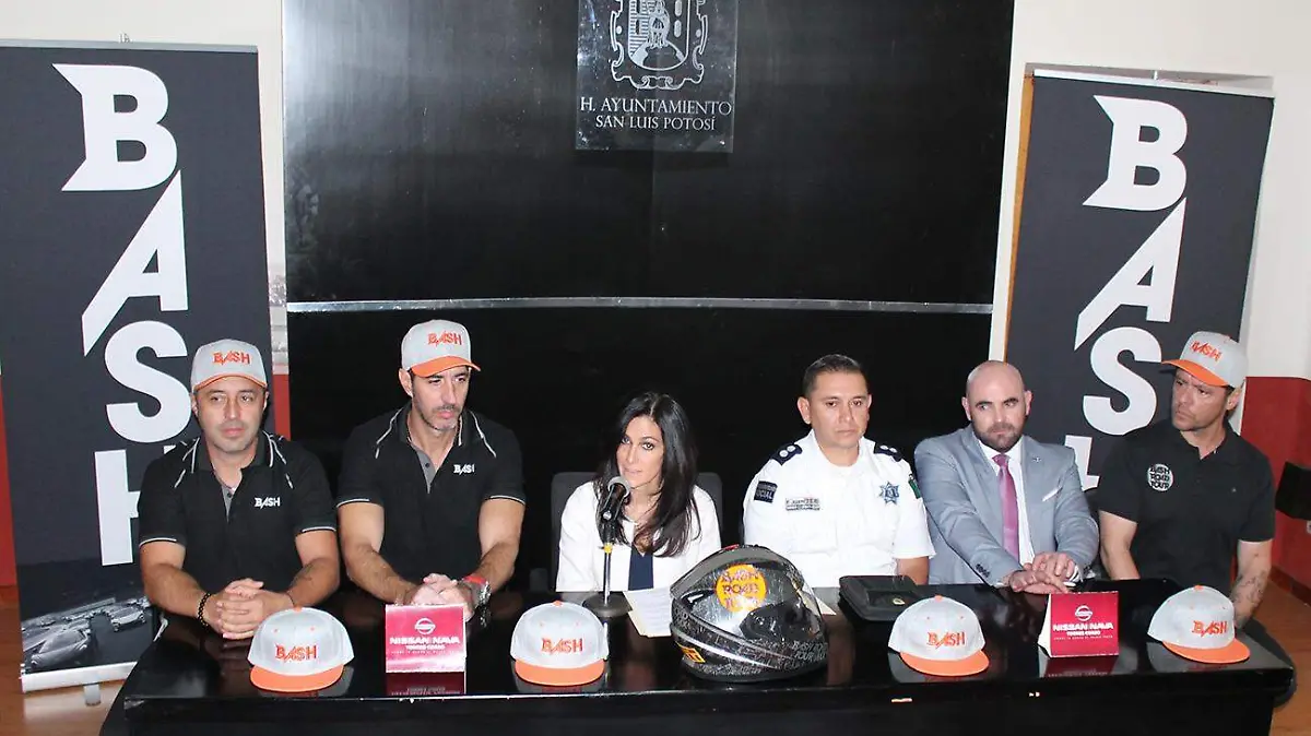 RUEDA DE PRENSA TURISMO 1