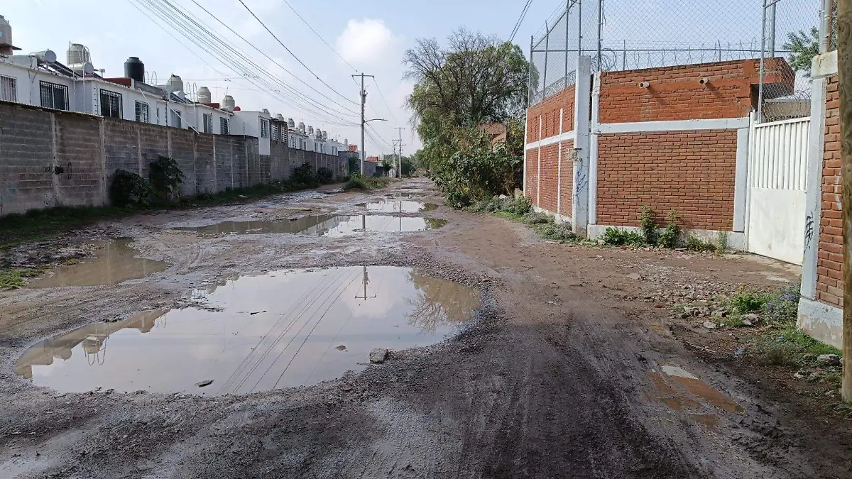  cruce de la prolongación Adolfo López Mateos y la calle Arbolitos (4).jpg