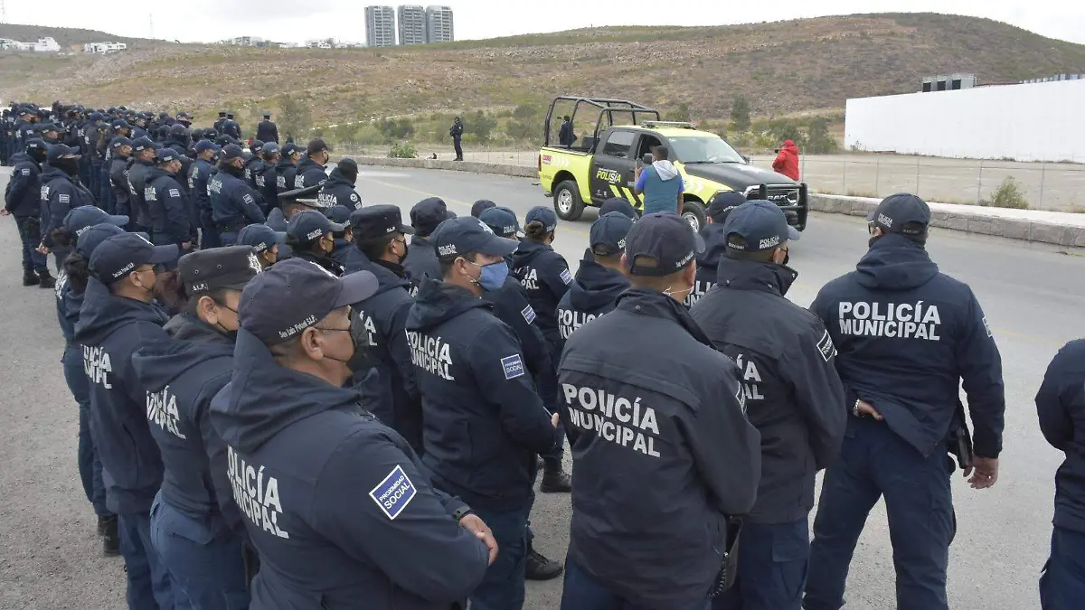 policías  (2)