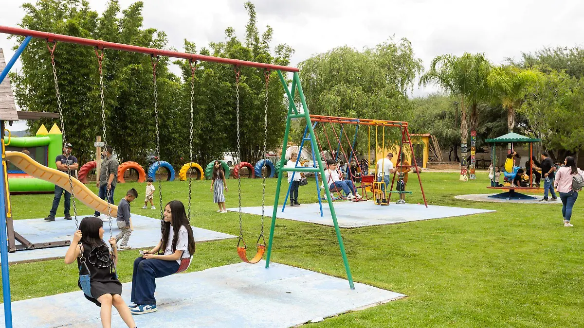 Área de juegos infantiles