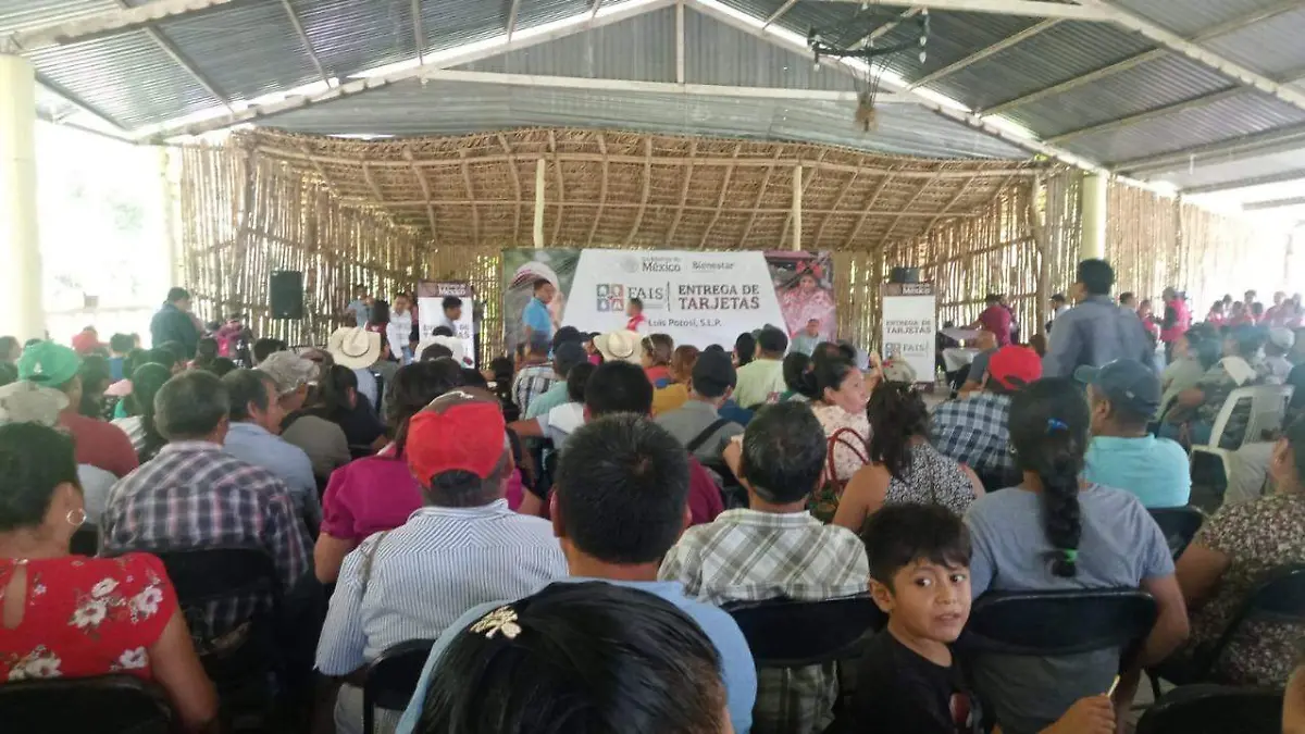 entrega de tarjetas del Banco del Bienestar  (2)