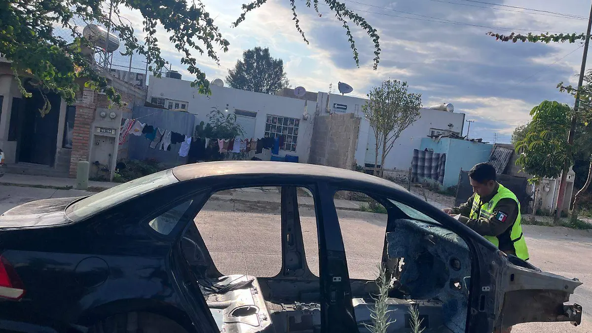 Vehículos abandonados en Pozos (1)
