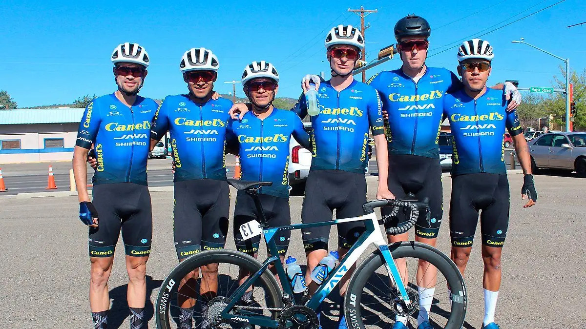 Ciclistas de Canel’s Java