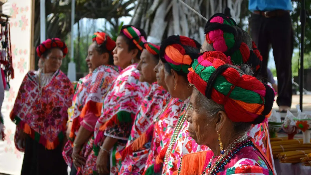 PUEBLOS