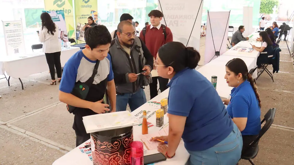 Feria de empleo (2)