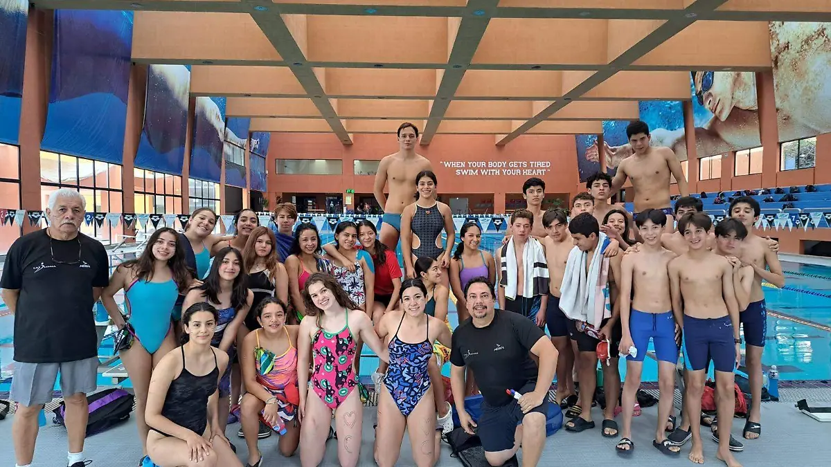 equipo de natación de La Loma Centro Deportivo