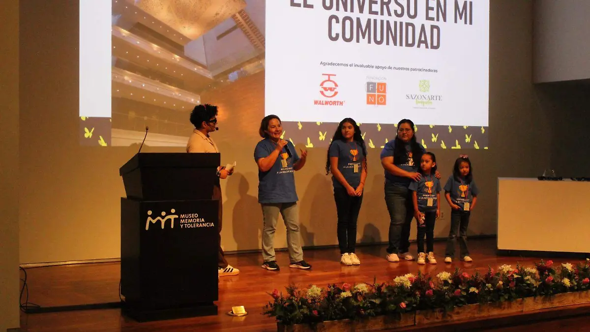 Estudiantes de la escuela primaria “Julián Carrillo”