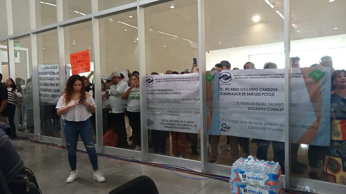 docentes conalep maniestación