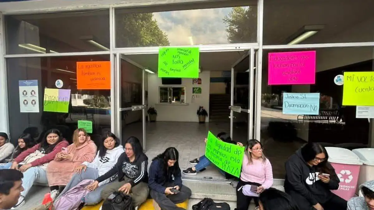 Manifestación estudiantes UPN