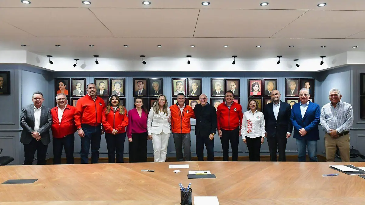 Alejandro Moreno Cárdenas, Enrique Galindo Ceballos y  Sara Rocha Medina 
