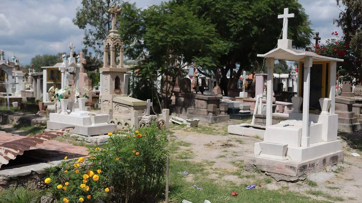 cementerios, panteones SLP (1)