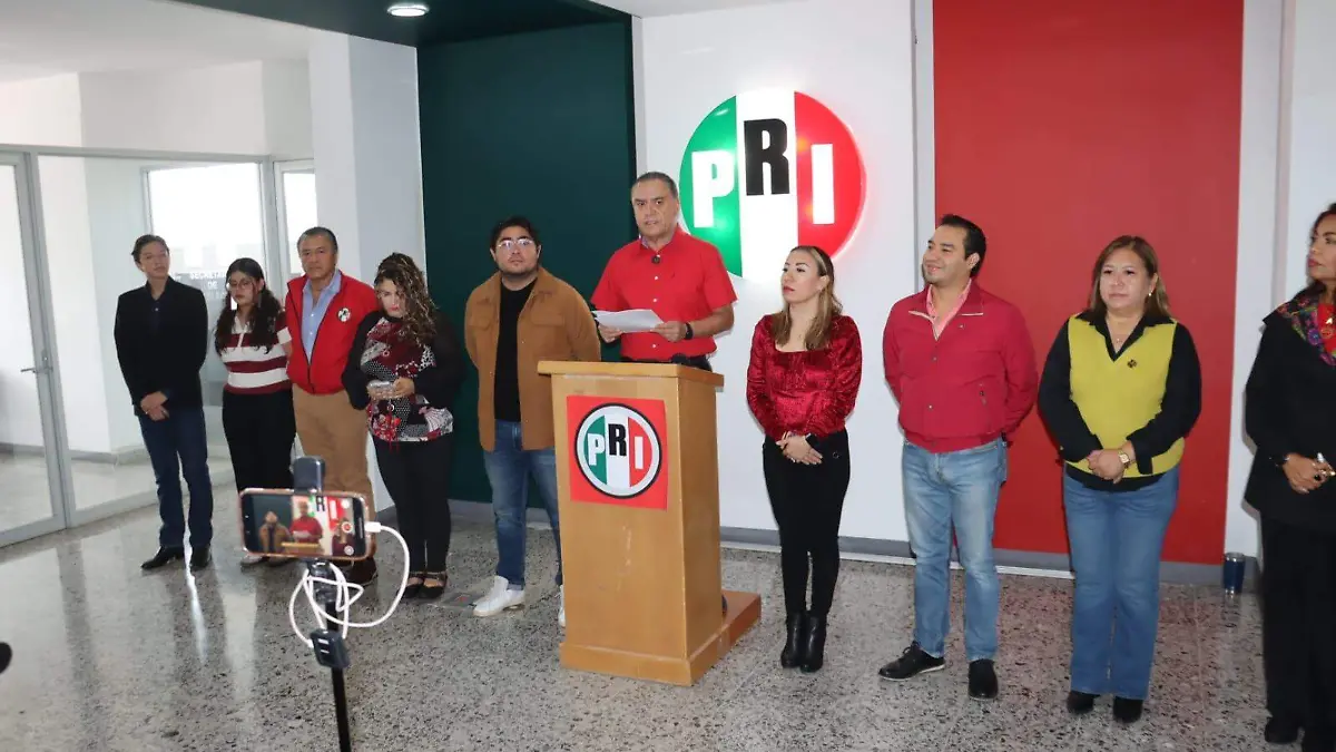 Adolfo Micalco Méndez 