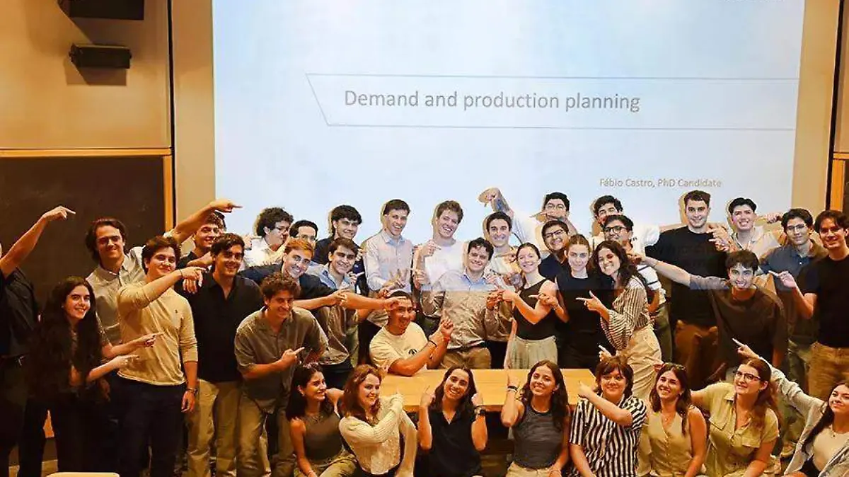 Valentina Acosta y Sofía Moreno 