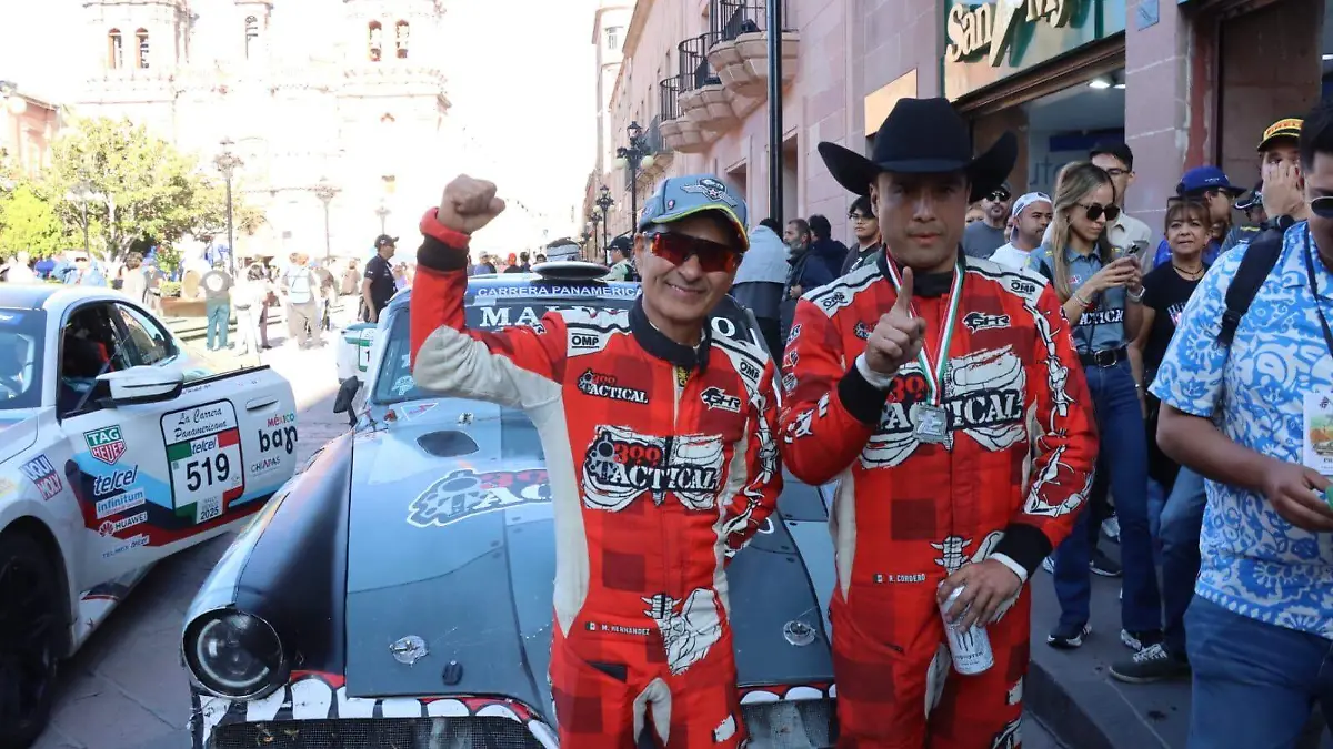 Ricardo Cordero y su navegante Marco Hernández