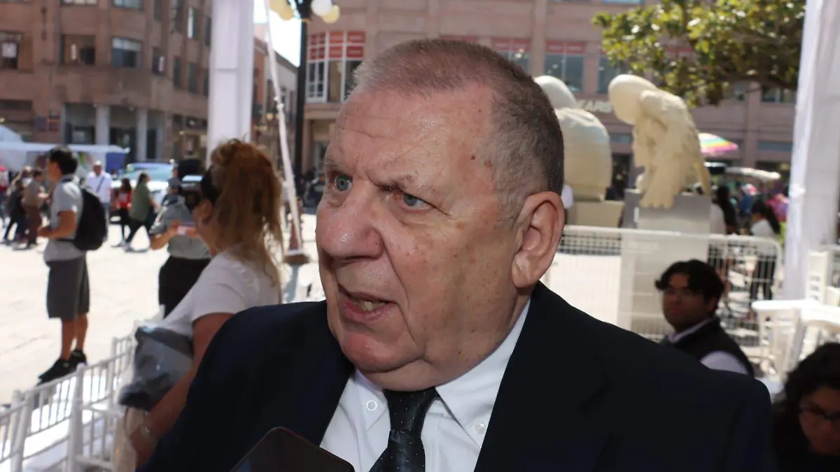 Robert Thomas