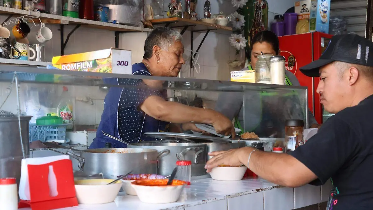 Francisca Silva, Abastos