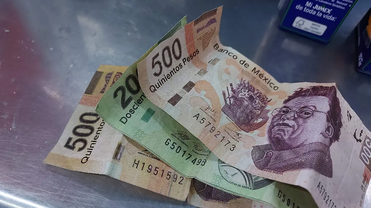 dinero (2)