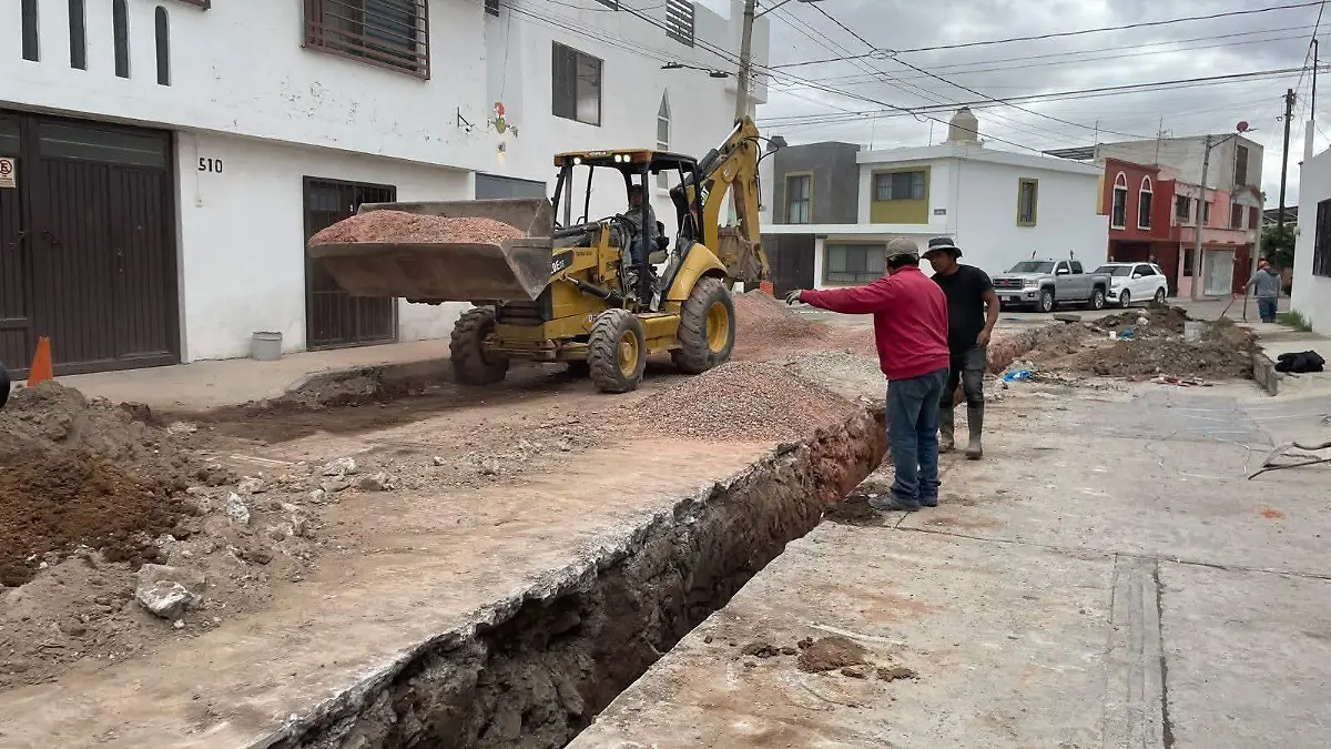 rehabilitación de drenaje en colonia Popular