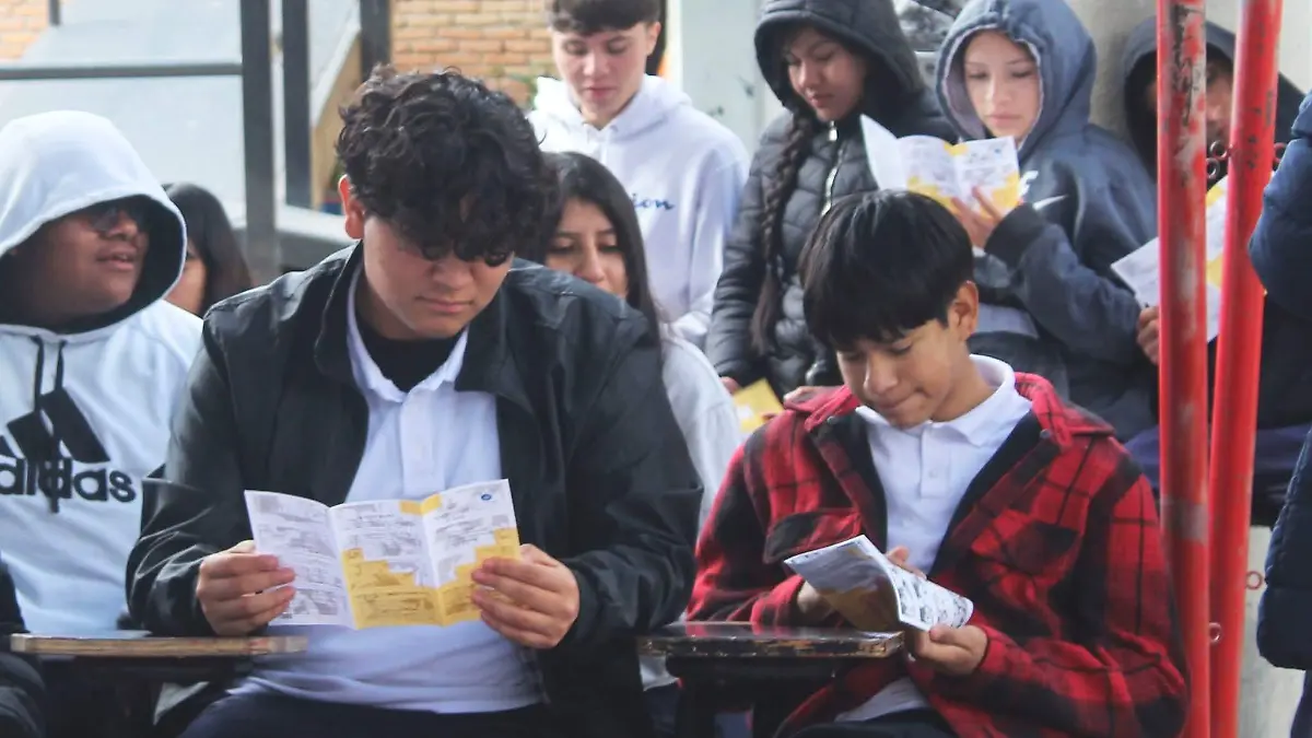 Pláticas preparatoria municipal “El Saucito”