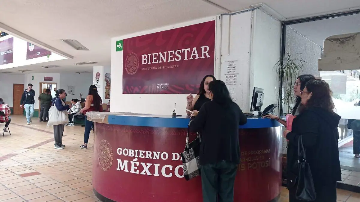 entrega de tarjetas de programas del Bienestar en SLP (1)