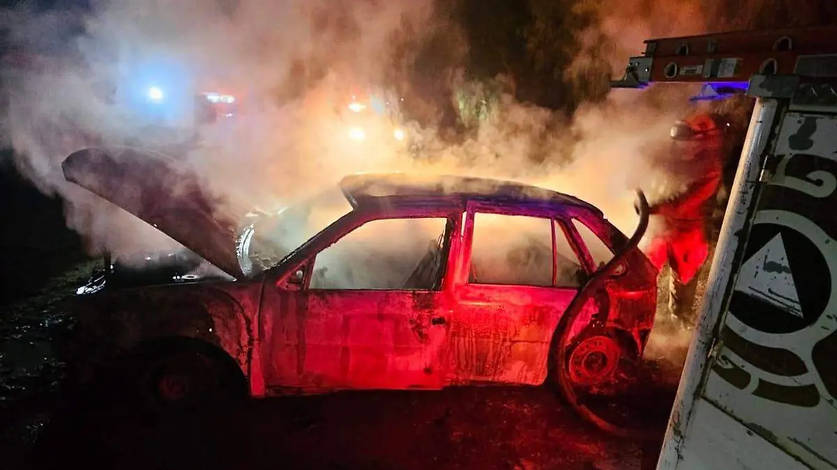 Vehículo se incendió