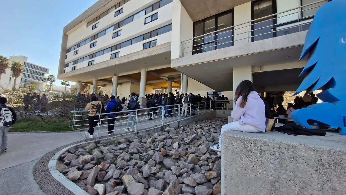 Estudiantes toman la Facultad de Ciencias 
