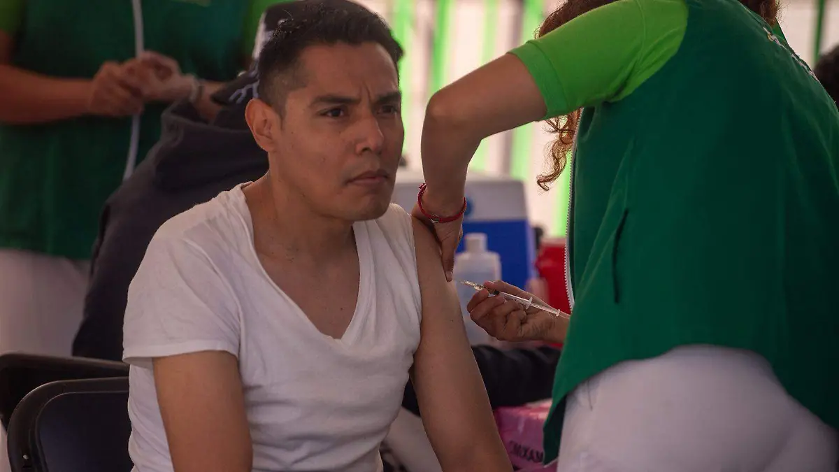 Vacuna contra el sarampión en Palacio de Gobierno 