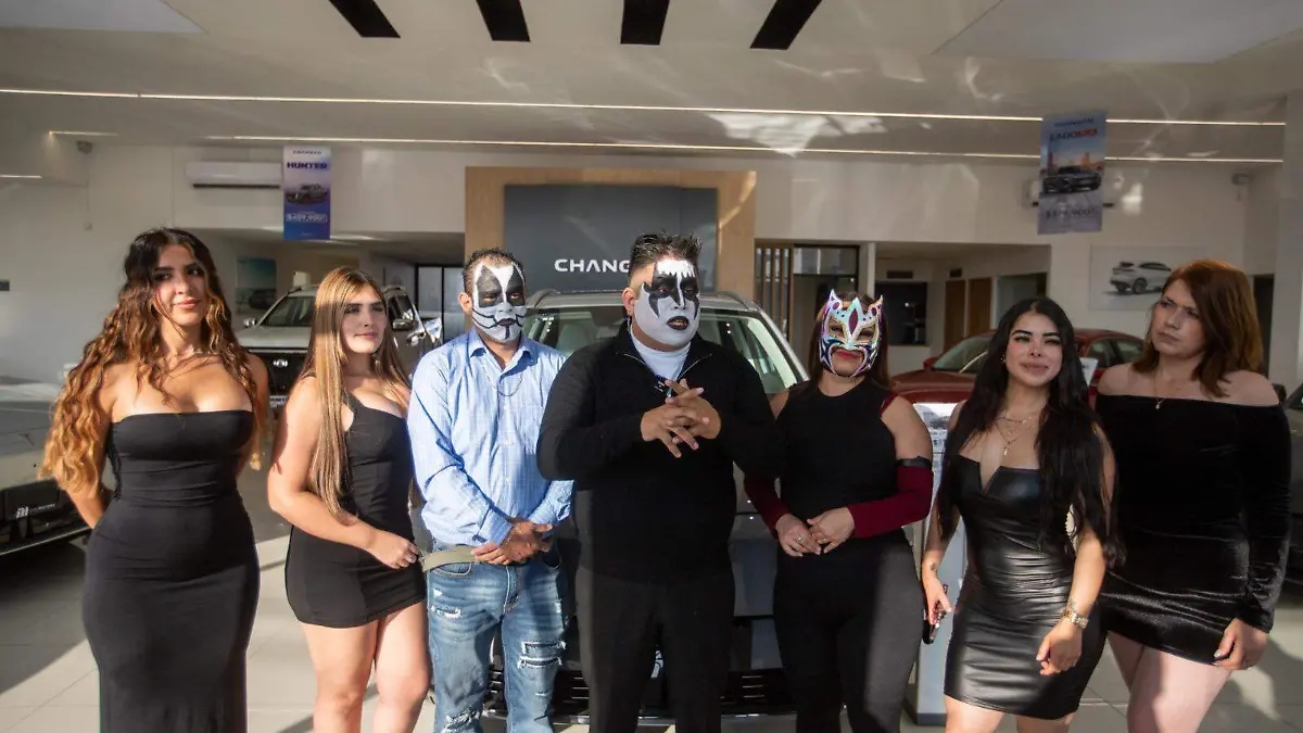 tiran la casa por la ventana 3