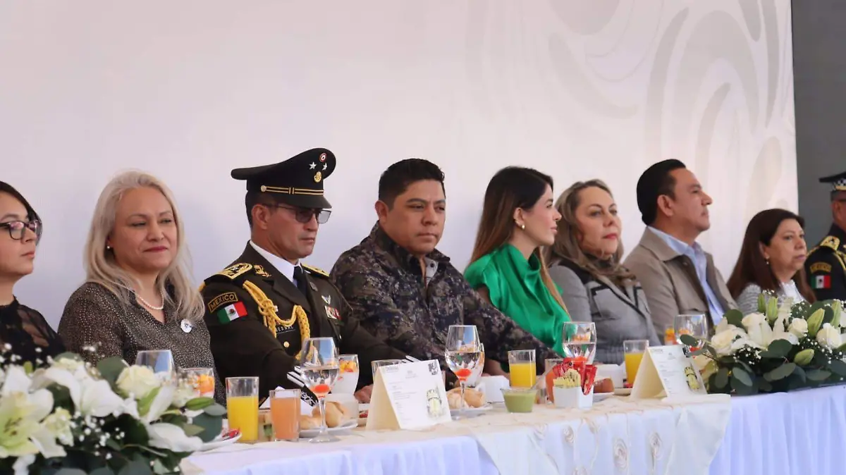 Conmemoración del 113 aniversario del Ejército Mexicano 