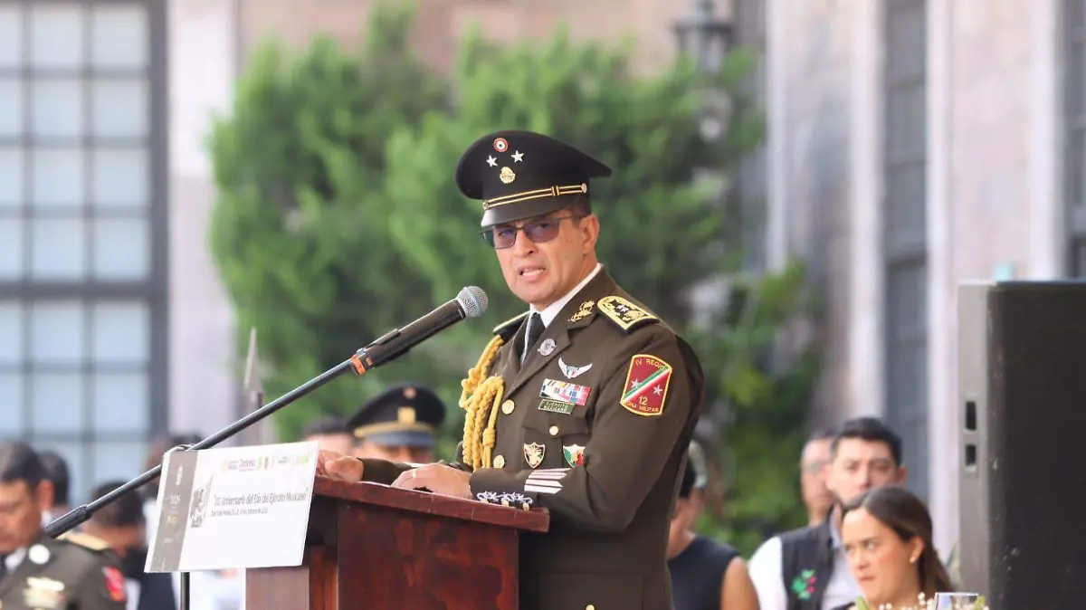 Conmemoración del 113 aniversario del Ejército Mexicano (5)
