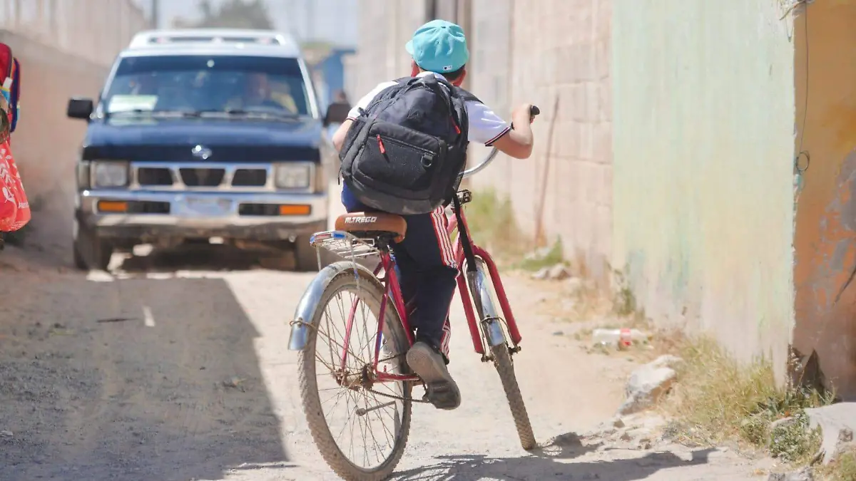  niñas, niños y adolescentes  (1)