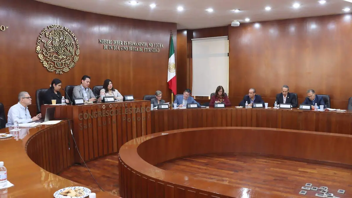 Reunión empresarios y diputados