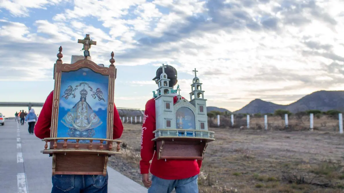peregrinos rumbo a San Juan de los Lagos (2)