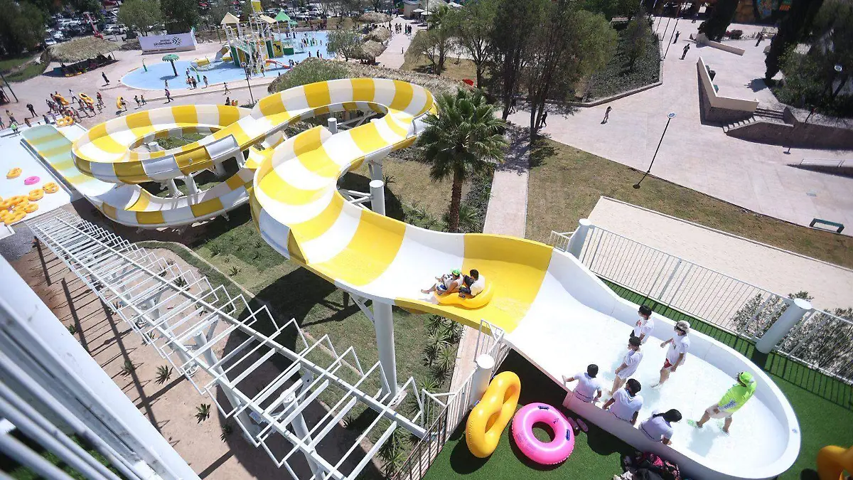 Dinoasis Aqua Park (2)