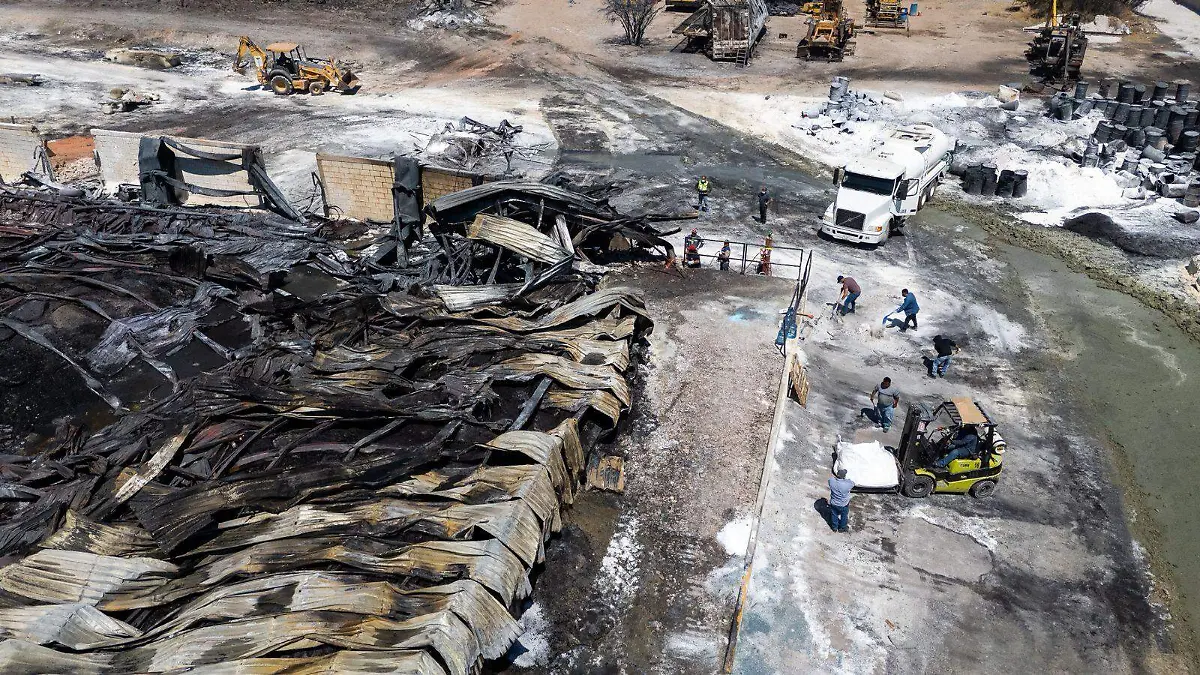 Empresa Polnac después del incendio (3)