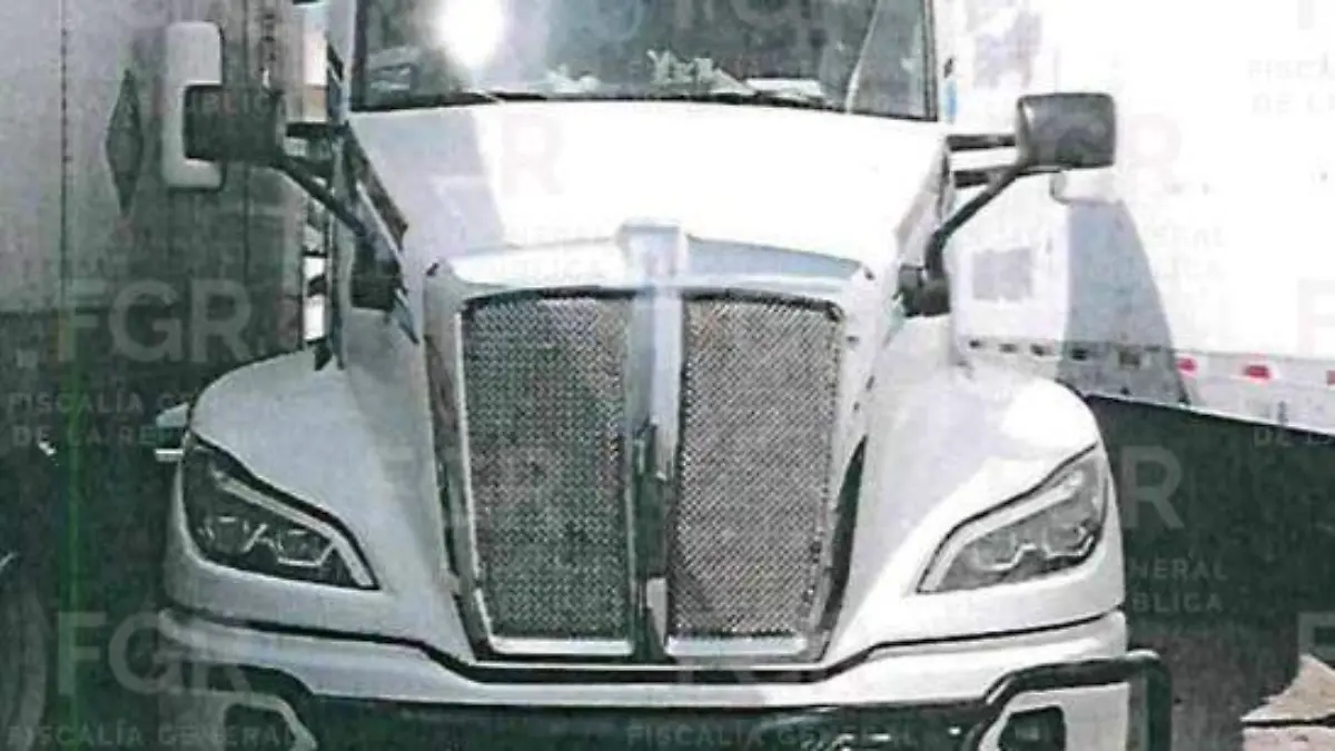 Robo de tráiler en Santa María del Río (1)