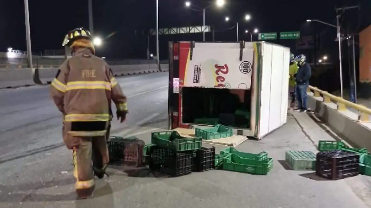 vehículo abandonado en anillo Periférico