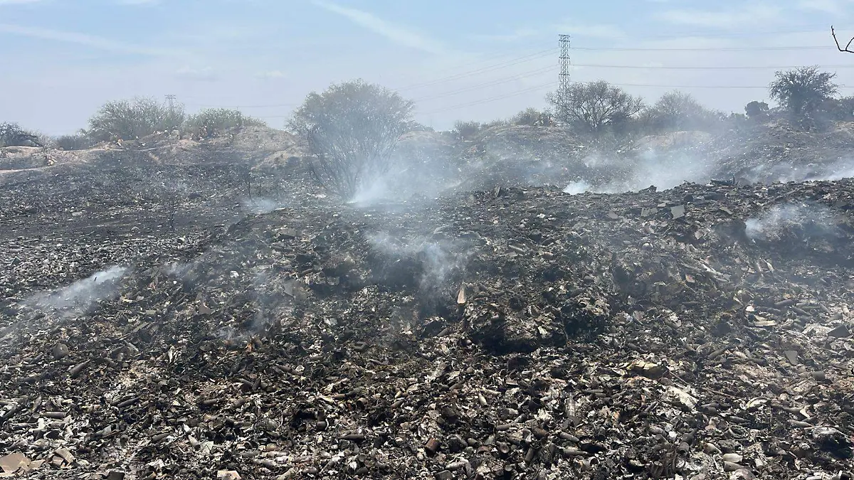 Incendio en colonia El Charquillo