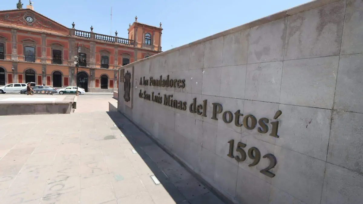 Plaza de los Fundadores SLP (1)