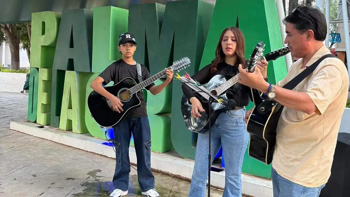Festival en  comunidad de Palma de la Cruz