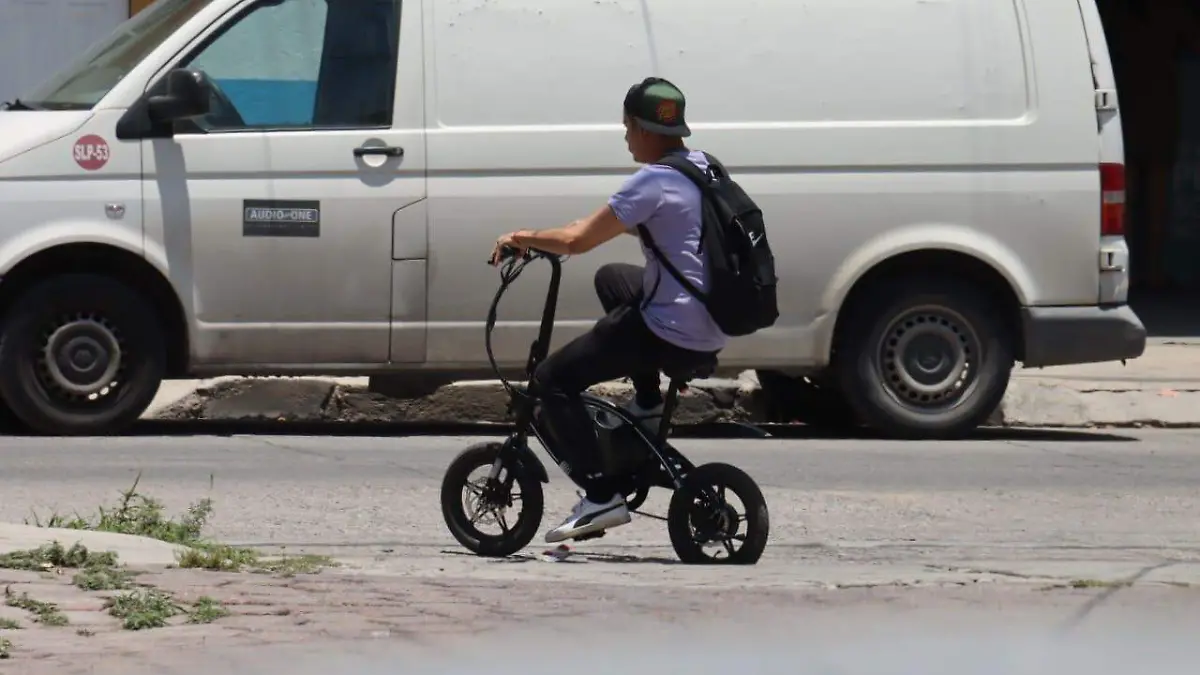 Scooter (1)