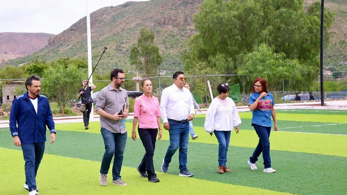 Claudia Sheinbaum y Ricardo Gallardo en Santa María del Río (1)