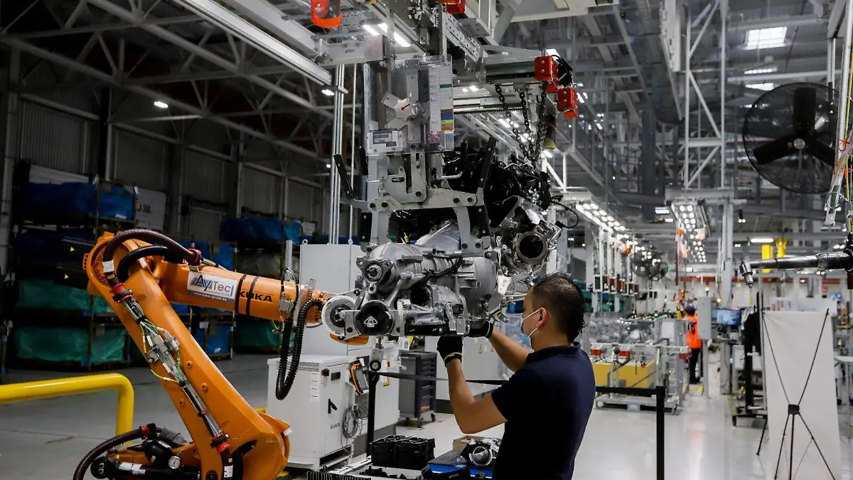 ingenieros Sector automotriz, industria SLP (1)