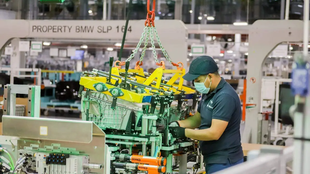 ingenieros Sector automotriz, industria SLP (2)