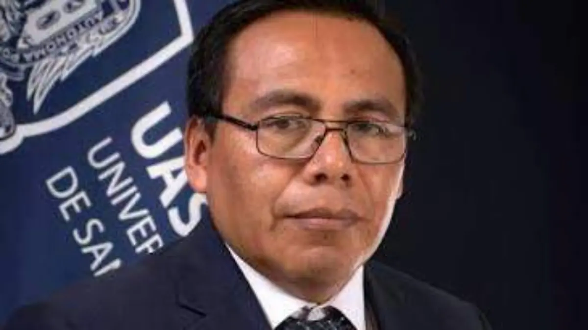 Dr. Óscar Reyes Pérez