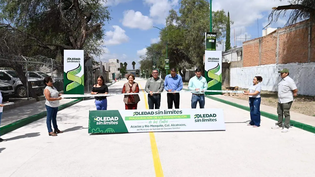 Pavimentación calles Acacias y Río Mezquite (1)
