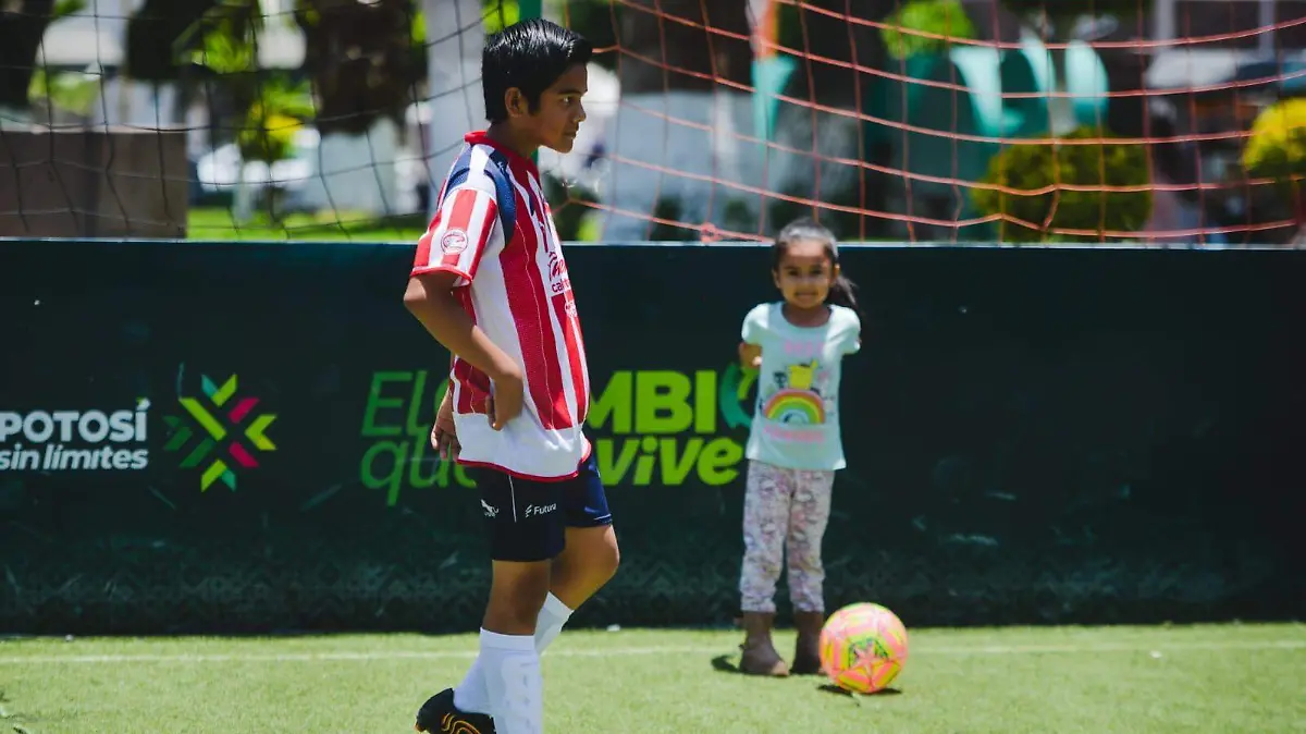 Cancha sintética del Mundial en Soledad (2)